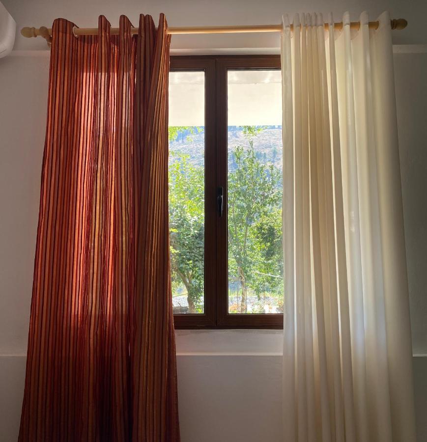 Xho'S Forest Guest House Berat Exterior foto