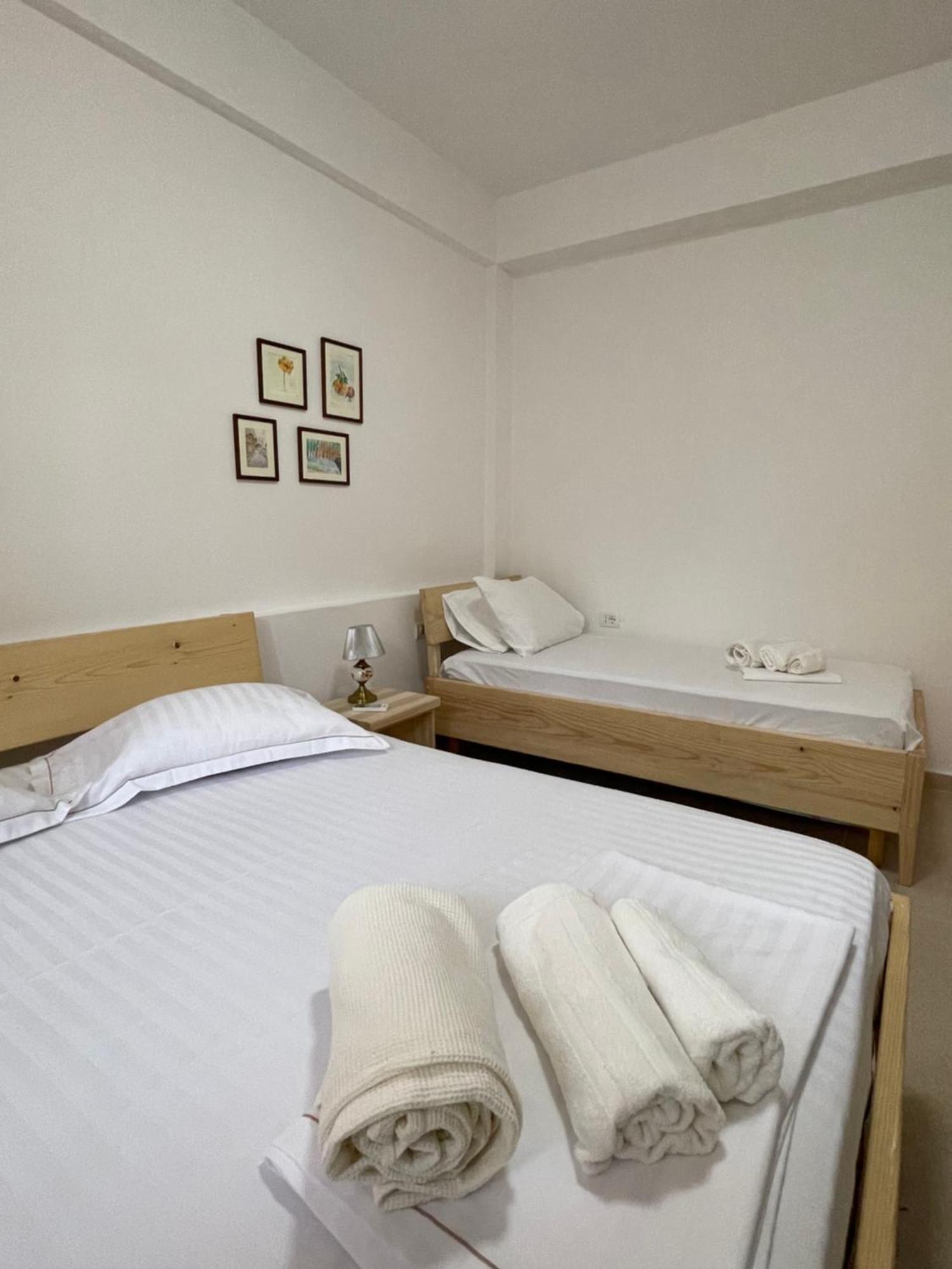 Xho'S Forest Guest House Berat Quarto foto
