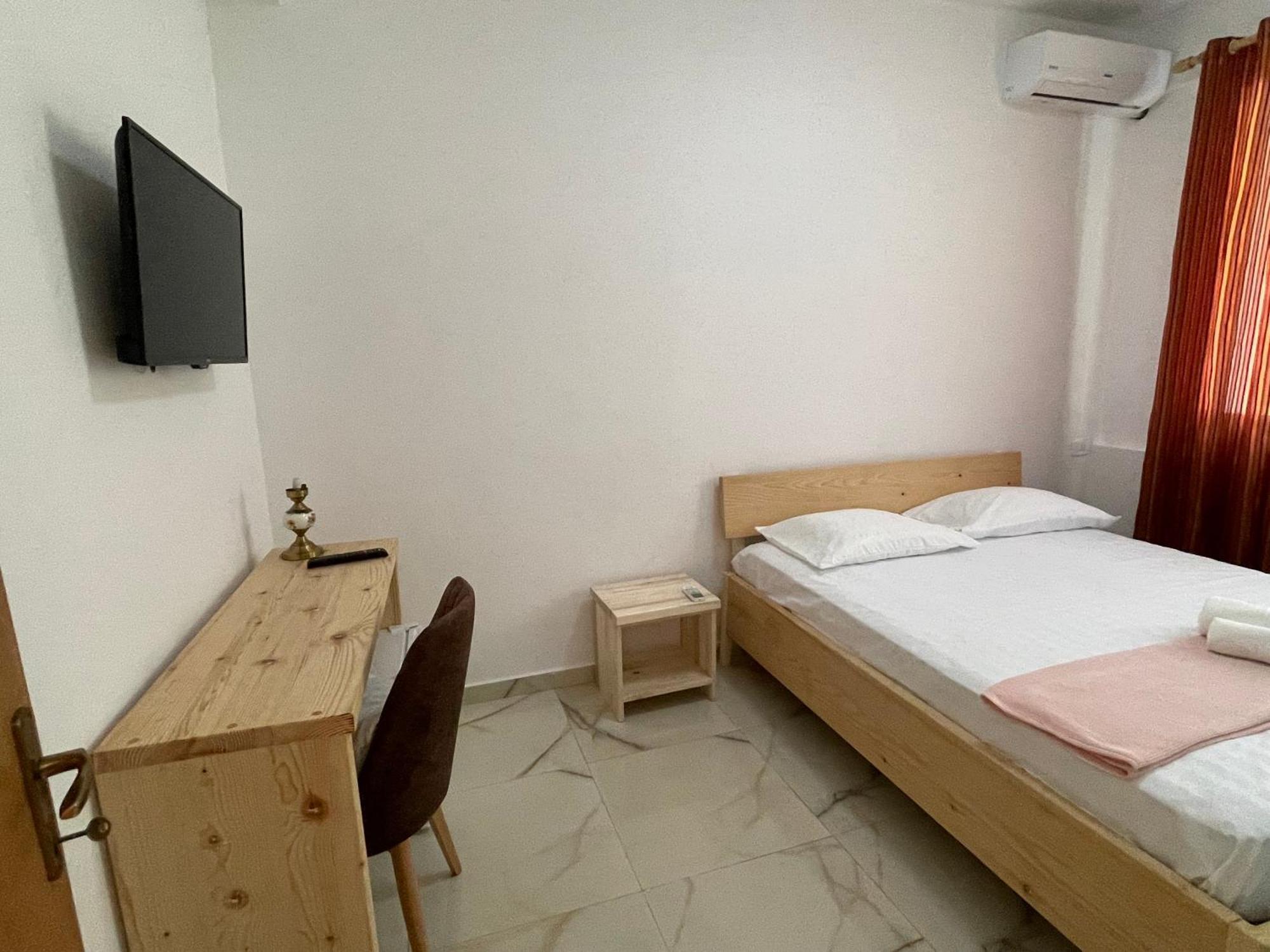 Xho'S Forest Guest House Berat Quarto foto